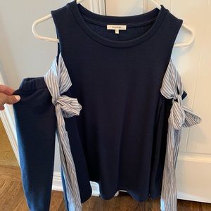 Pleione cold shoulder bow sweatshirt
